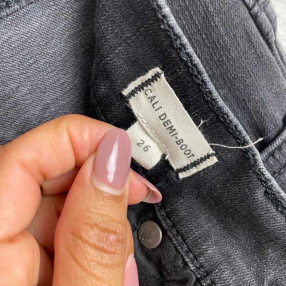 Madewell Cali Demi-Boot Jeans  Asymmetrical Hem Edition Black Button Fly - Picture 6 of 11